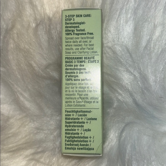 NIB!Clinique Dramatically Different Moisturizing Lotion+ n Light Green Packaging - Picture 4 of 4